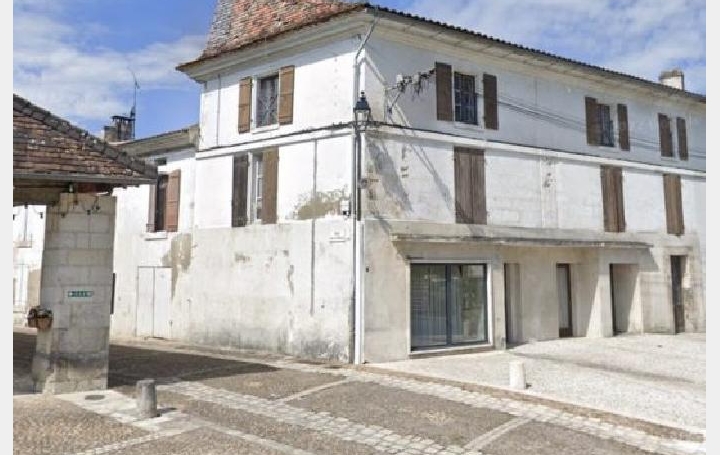 Réseau Immo-diffusion : Immeuble  LA TOUR-BLANCHE  390 m2 65 400 € 