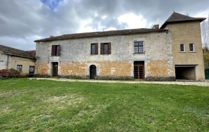 Réseau Immo-diffusion : Maison  BREUILH  260 m2 268 180 € 