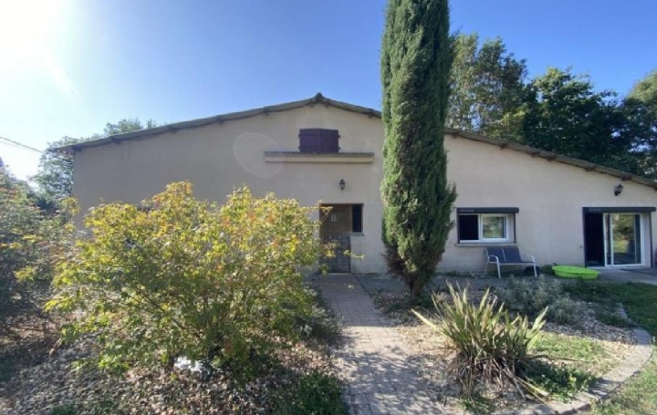 Réseau Immo-diffusion : Maison  SAINT-FRONT-DE-PRADOUX  250 m2 275 600 € 