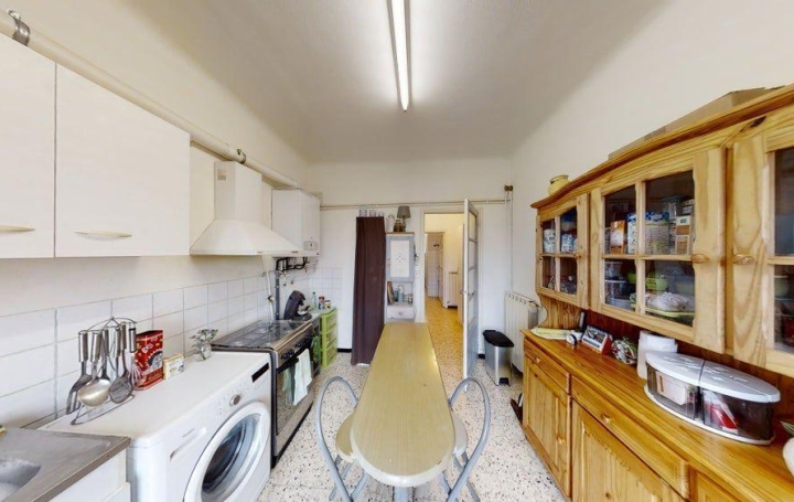 2 Pièces NIMES (30000)  51 m2 586 € 