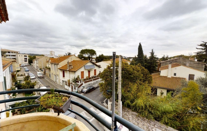 2 Pièces NIMES (30000)  51 m2 586 € 