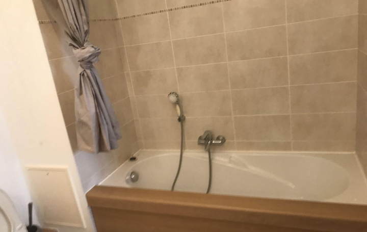 Studio BOULOGNE-BILLANCOURT (92100)  31 m2 1 190 € 