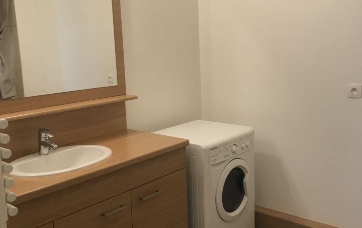 Studio BOULOGNE-BILLANCOURT (92100)  31 m2 1 190 € 