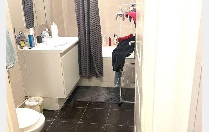 Studio ISSY-LES-MOULINEAUX (92130)  31 m2 1 077 € 