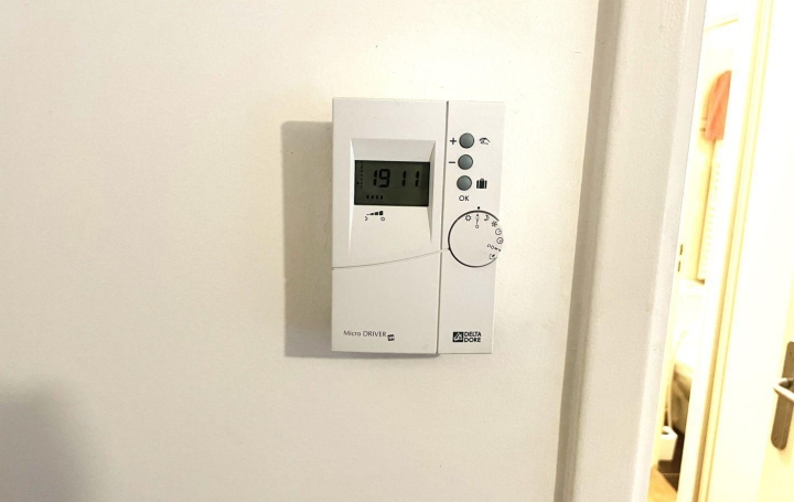 Studio ISSY-LES-MOULINEAUX (92130)  31 m2 1 077 € 