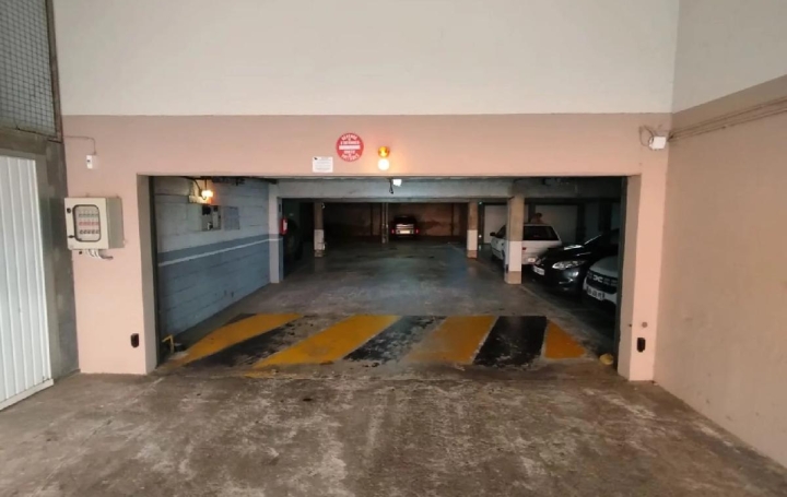 Parking MANDELIEU-LA-NAPOULE (06210)   85 € 