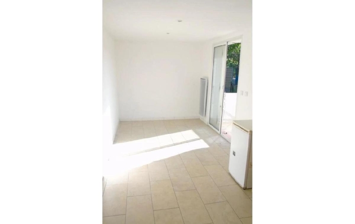 1 Pièce ASPREMONT (06790)  20 m2 600 € 