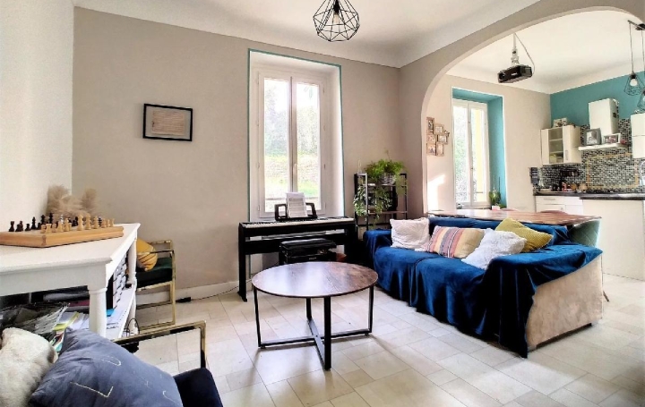 Réseau Immo-diffusion : Appartement P3  TOURRETTE-LEVENS  64 m2 255 000 € 