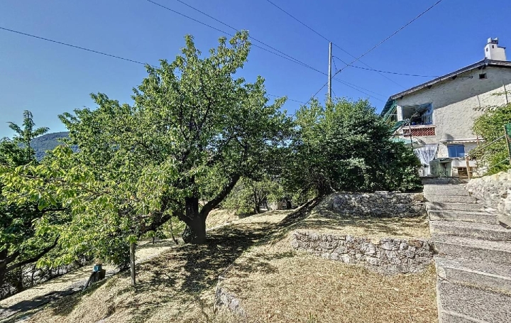 Maison BRIANCONNET (06850)  150 m2 235 000 € 