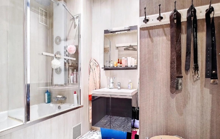 2 Pièces NICE (06000)  53 m2 232 000 € 