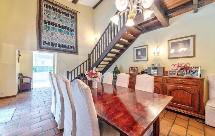 Maison LES ARCS (83460)  184 m2 750 000 € 