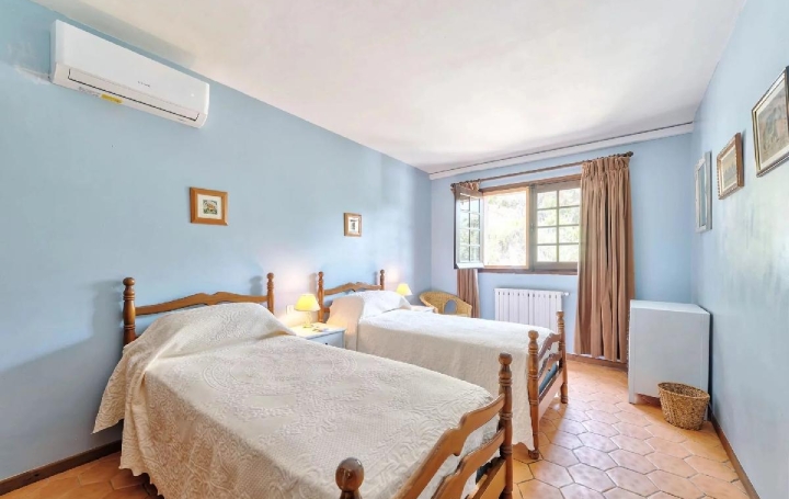Maison LES ARCS (83460)  184 m2 750 000 € 