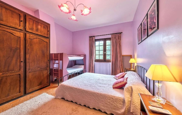 Maison LES ARCS (83460)  184 m2 750 000 € 