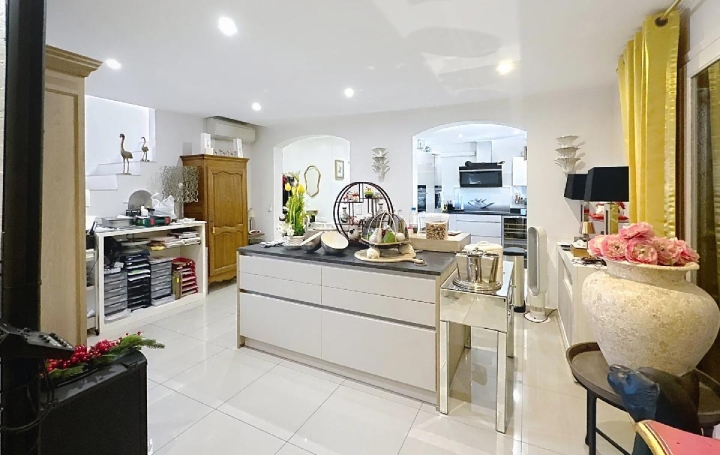 Maison MOUGINS (06250)  106 m2 795 000 € 