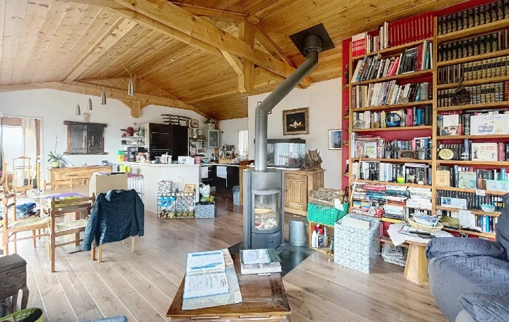 Maison SAINT-AUBAN (06850)  138 m2 245 000 € 