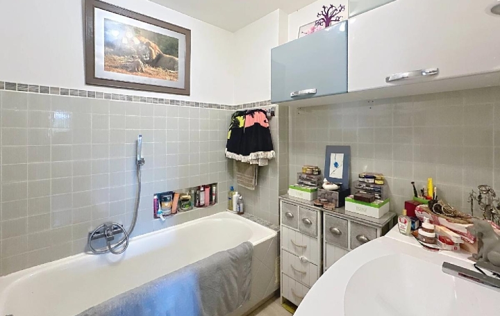 3 Pièces LE CANNET (06110)  59 m2 220 000 € 