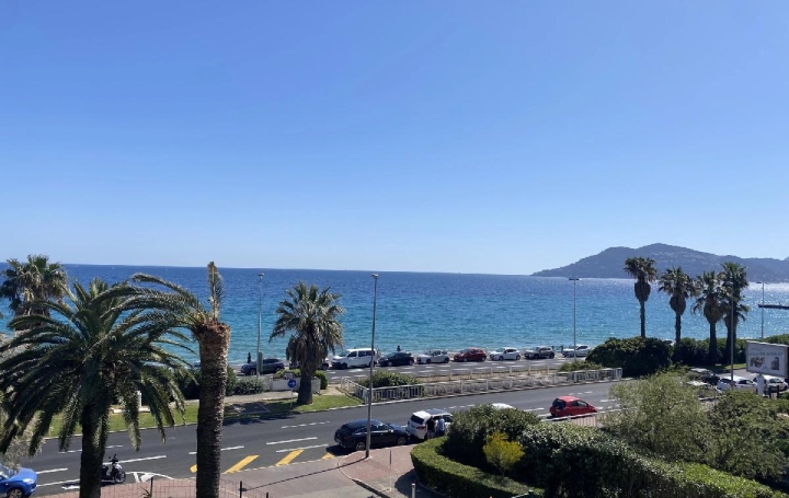 1 Pièce CANNES (06400)  28 m2 199 500 € 