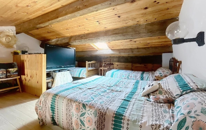 2 Pièces SOLEILHAS (04120)  44 m2 69 000 € 