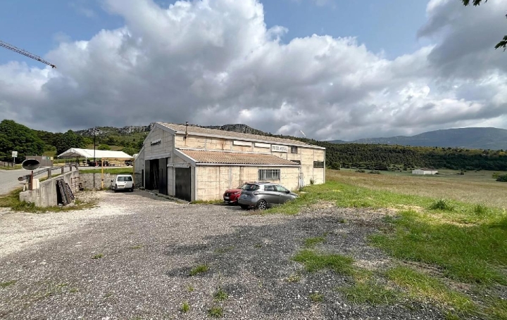 Local / Bureau PEYROULES (04120) 364 m<sup>2</sup> 315 000 € 