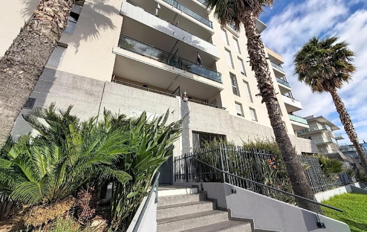 3 Pièces ANTIBES (06600)  64 m2 349 000 € 