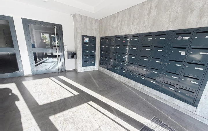 3 Pièces ANTIBES (06600)  64 m2 349 000 € 