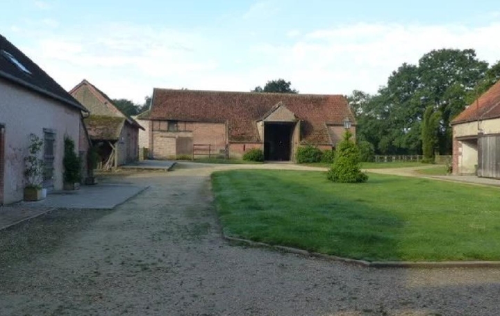 Maison VILLEMURLIN (45600)  240 m2 990 000 € 