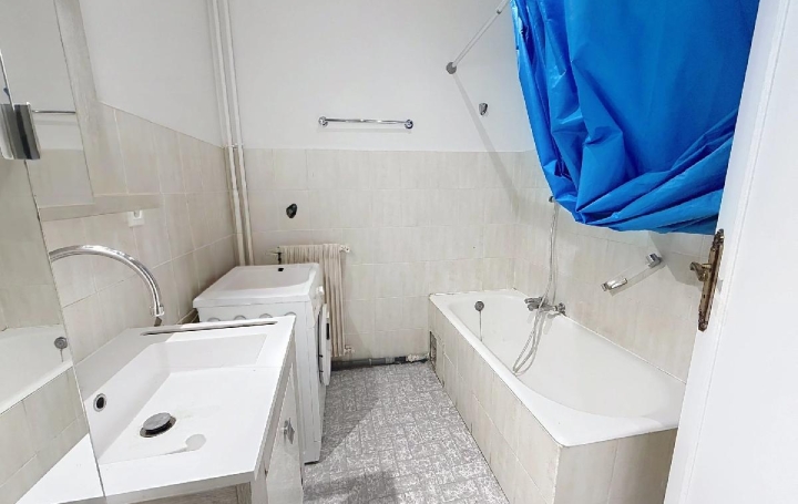 2 Pièces CANNES (06400)  64 m2 230 000 € 