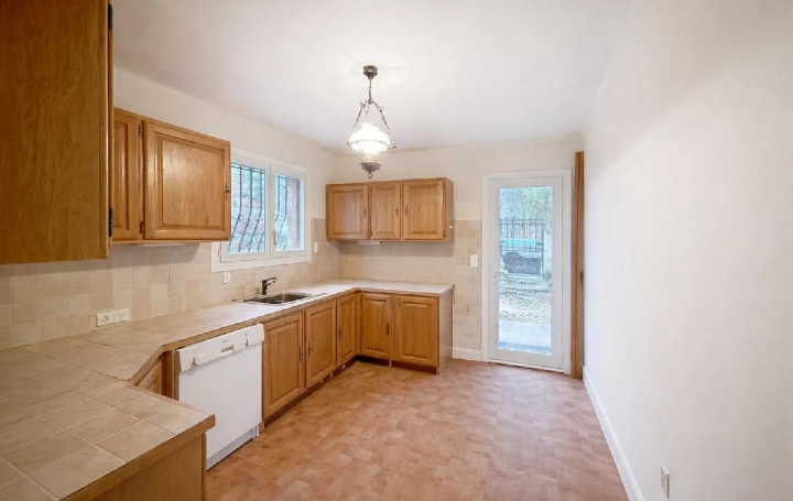 3 Pièces SAINT-VALLIER-DE-THIEY (06460)  86 m2 349 000 € 