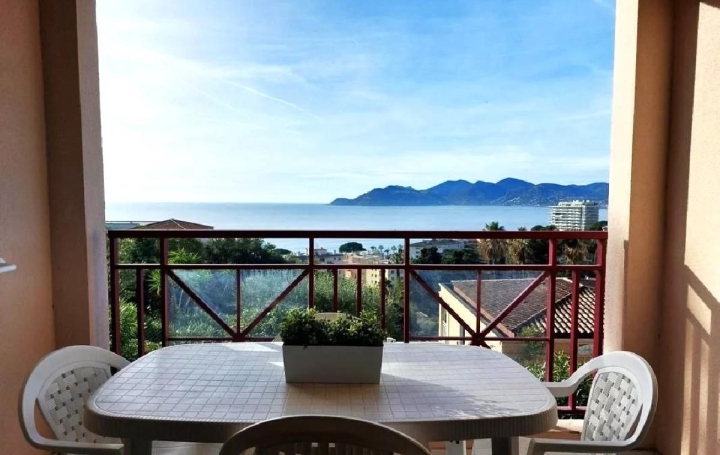 Appartement CANNES (06400) 27 m<sup>2</sup> 210 000 € 
