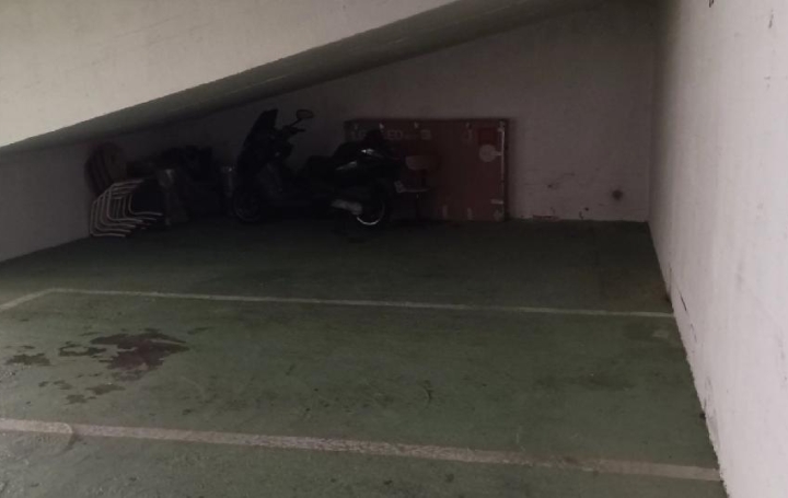 Parking LE CANNET (06110)   25 000 € 