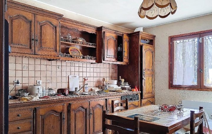 5 Pièces LES ARCS (83460)  138 m2 485 000 € 