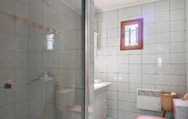 5 Pièces LES ARCS (83460)  138 m2 485 000 € 