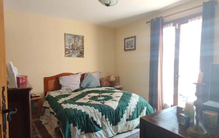 5 Pièces LES ARCS (83460)  138 m2 485 000 € 