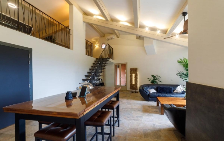 Maison TARADEAU (83460)  210 m2 590 000 € 