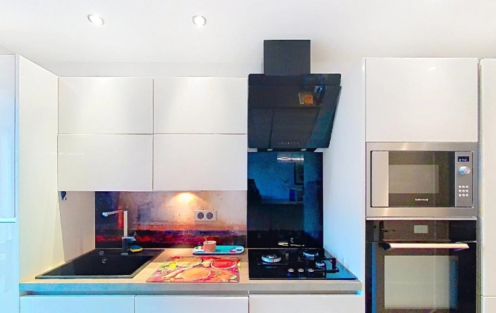 2 Pièces CANNES (06400)  53 m2 378 000 € 