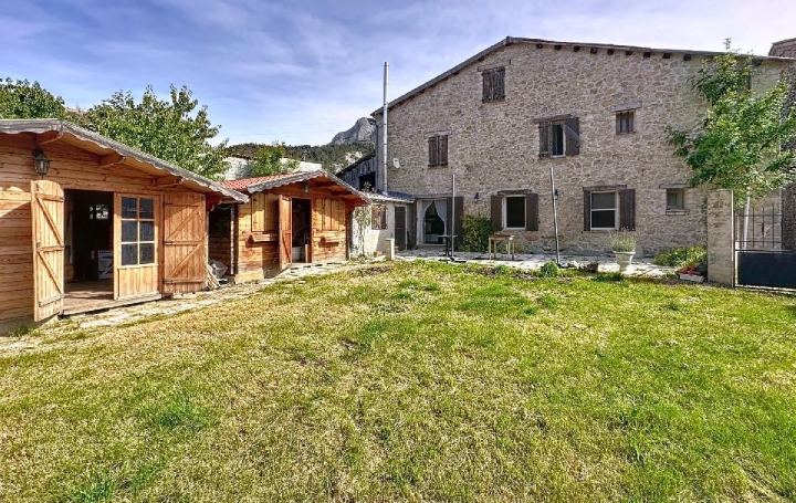 Autre SOLEILHAS (04120)  200 m2 260 000 € 