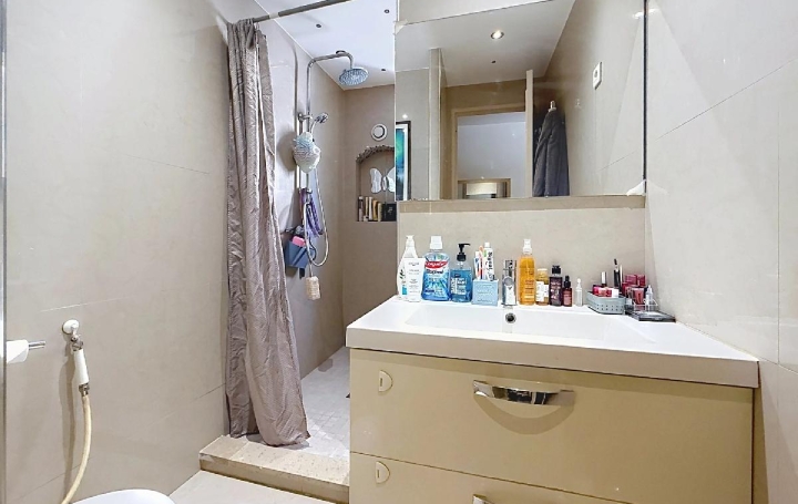 1 Pièce LE CANNET (06110)  25 m2 135 000 € 
