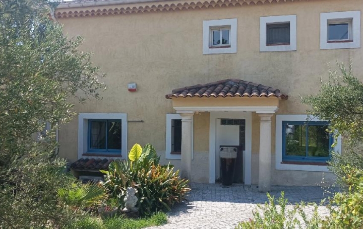 Maison LA ROQUETTE-SUR-SIAGNE (06550)  240 m2 1 272 000 € 