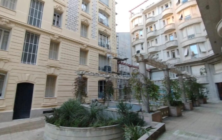 2 Pièces NICE (06000)  50 m2 365 000 € 