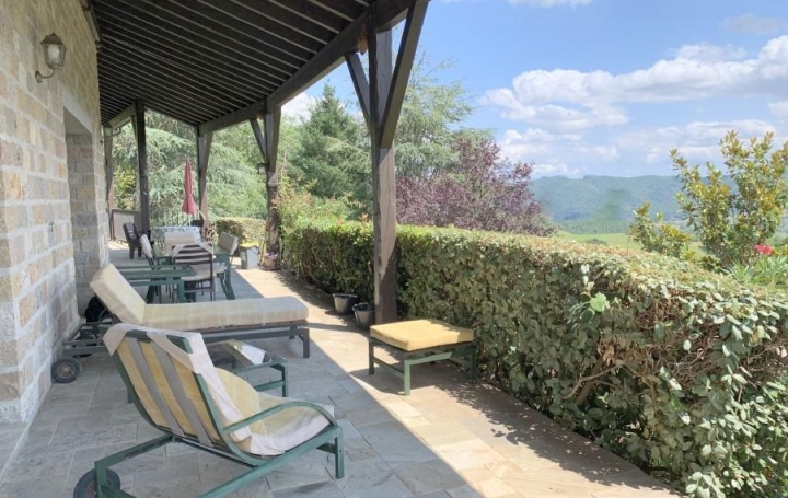 Réseau Immo-diffusion : Maison  JAUJAC  268 m2 0 € 