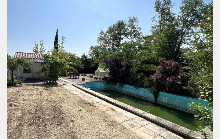 Terrain UZES (30700)   89 000 € 