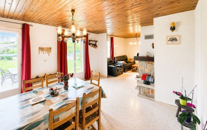 Villa LA CALMETTE (30190)  138 m2 259 000 € 