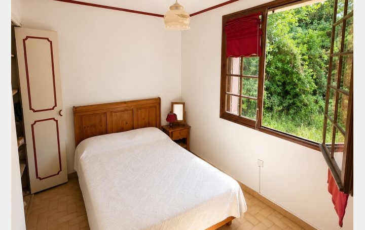 Maison VEZENOBRES (30360)  82 m2 164 900 € 
