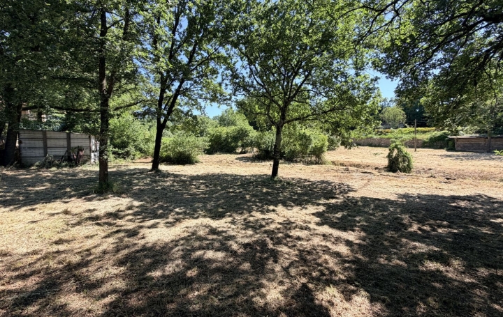 Terrain VEZENOBRES (30360)   98 500 € 