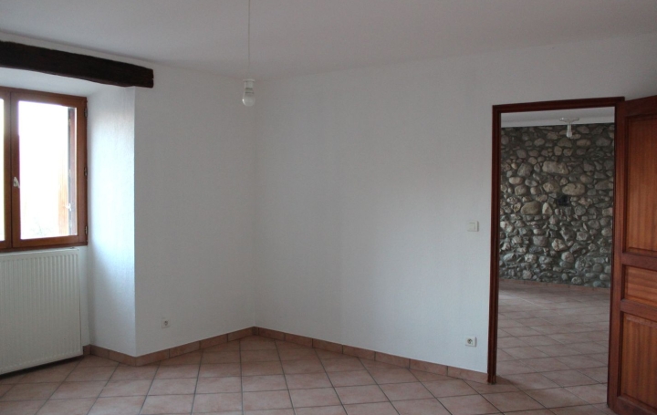 3 Pièces SILLINGY (74330)  89 m2 1 590 € 