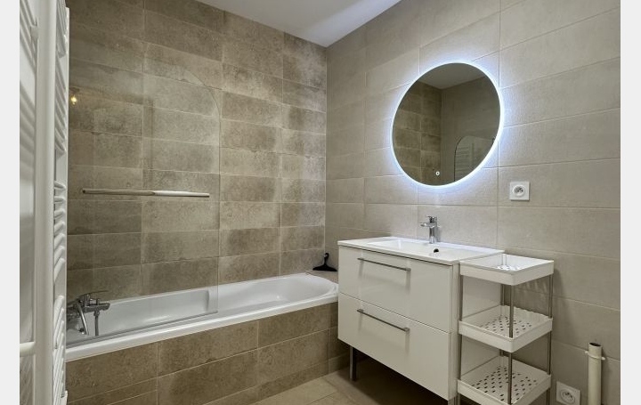 4 Pièces EPAGNY (74330)  80 m2 1 765 € 