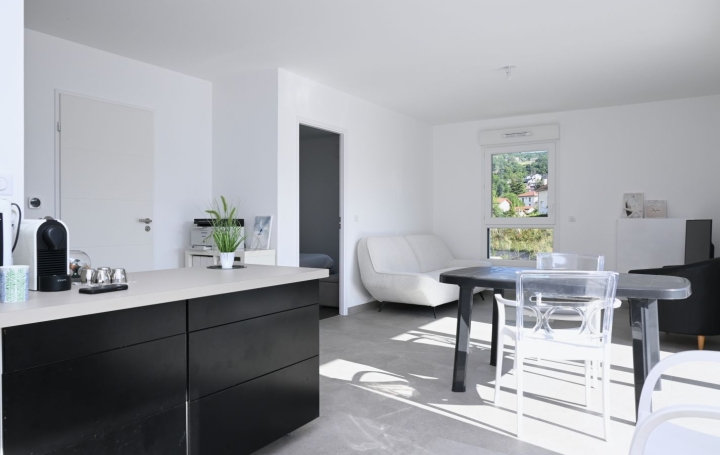 2 Pièces EPAGNY-METZ-TESSY (74370)  53 m2 329 000 € 