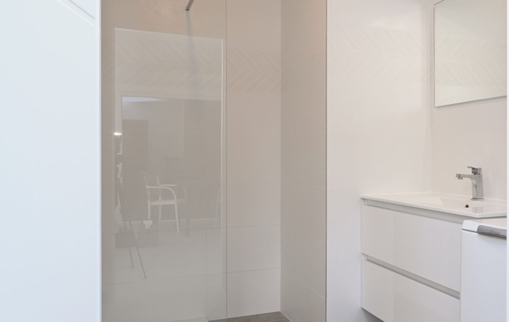 2 Pièces EPAGNY-METZ-TESSY (74370)  53 m2 329 000 € 