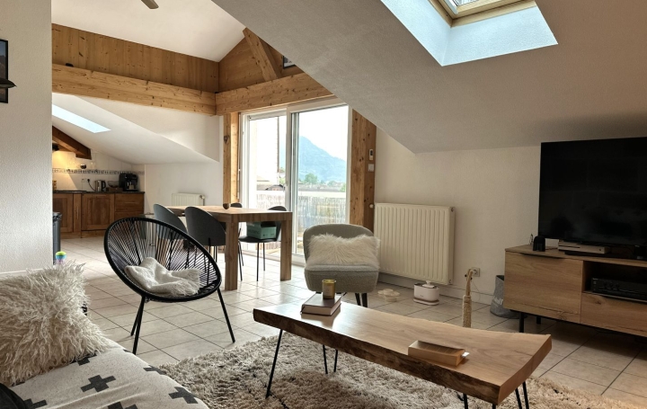 2 Pièces CLUSES (74300)  65 m2 220 000 € 