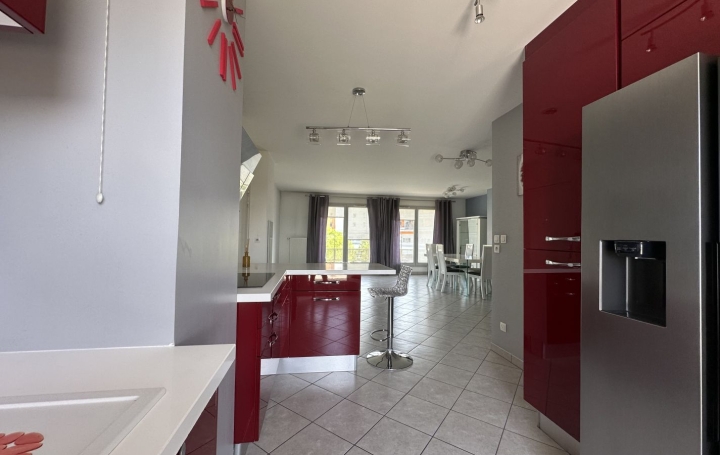 5 Pièces ANNECY (74600)  110 m2 479 000 € 